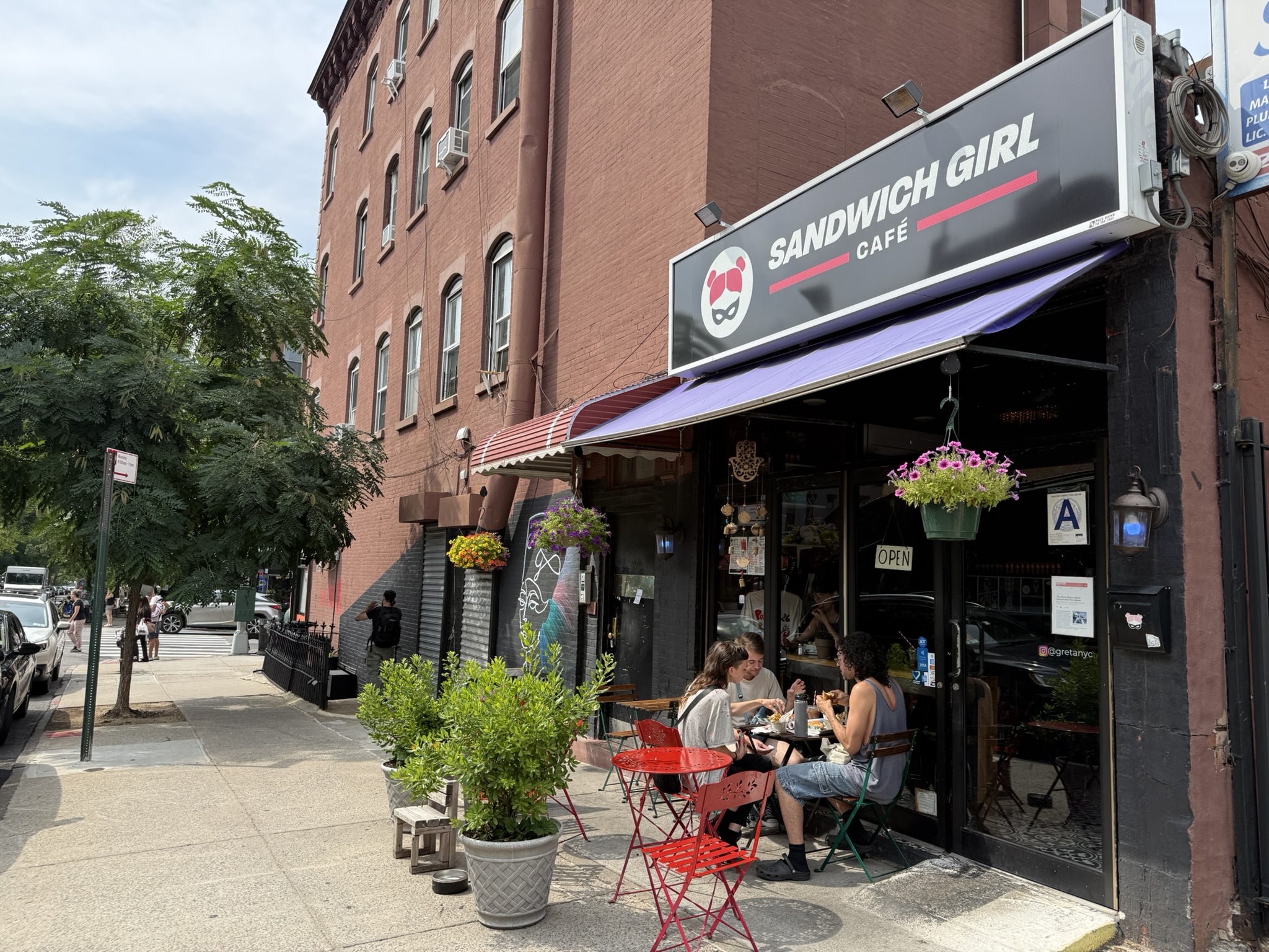 Sandwich Girl Cafe